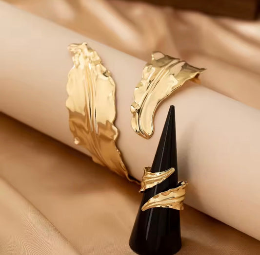 Leaf opening bracelet & Ring set