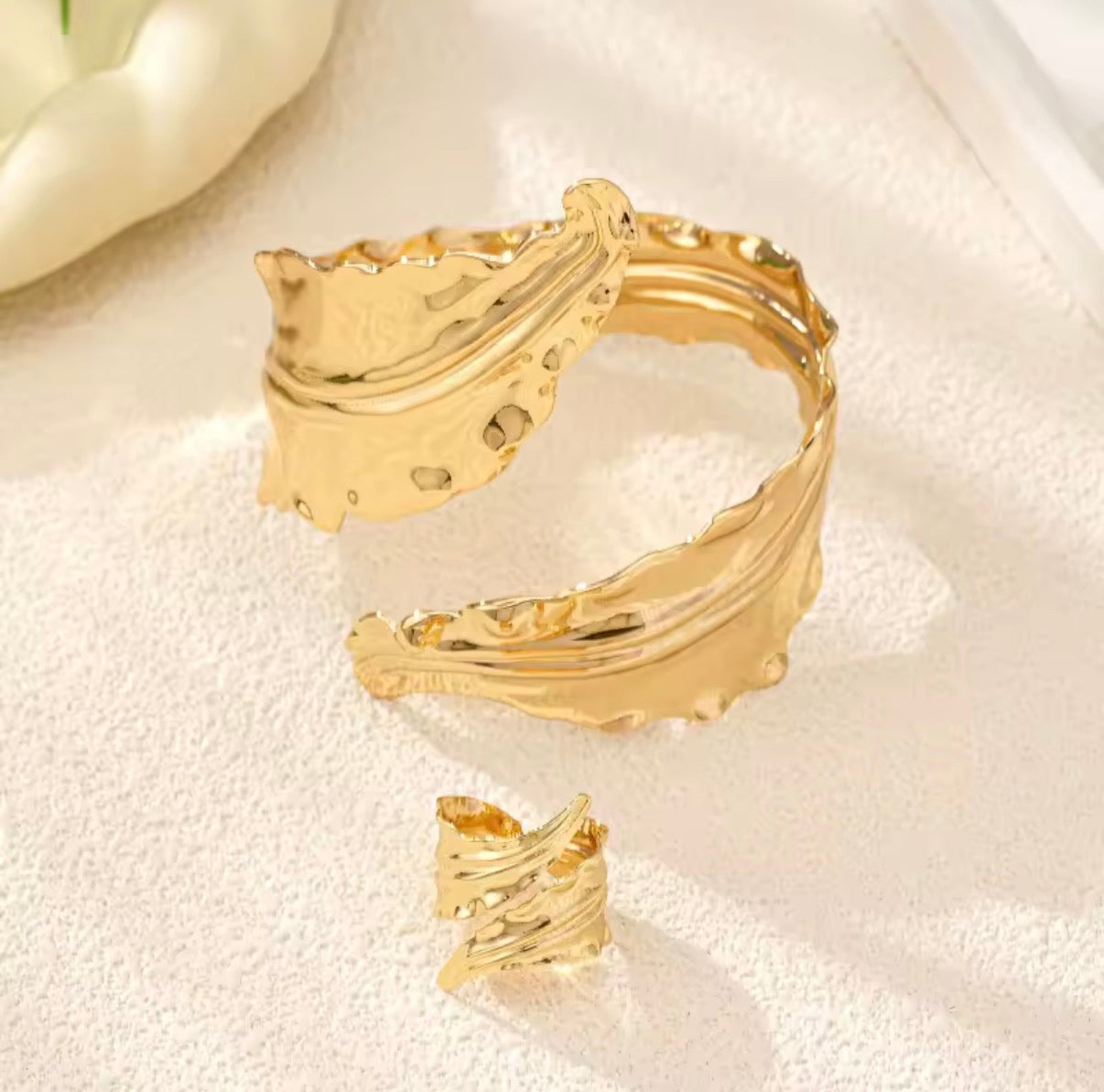Leaf opening bracelet & Ring set
